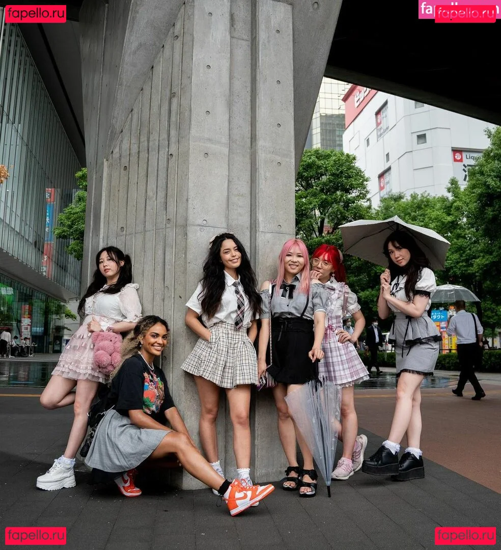 Yvonneflinetv Onlyfans Photo Gallery 