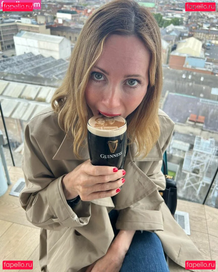 Leslie Mann Onlyfans Photo Gallery 