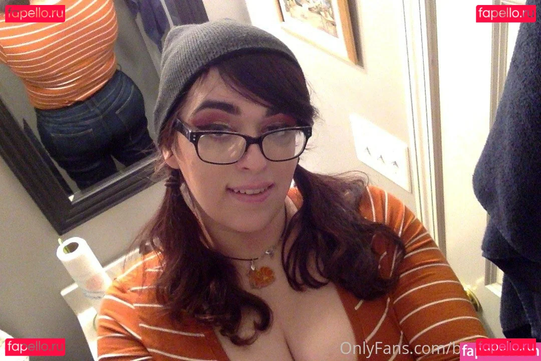 berrychicka Onlyfans Photo Gallery 