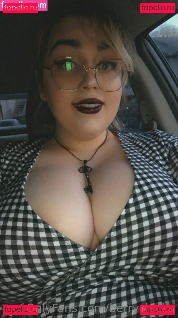 berrychicka Onlyfans Photo Gallery 