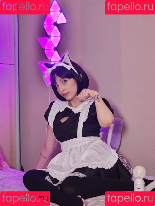 Mona Schon Onlyfans Photo Gallery 