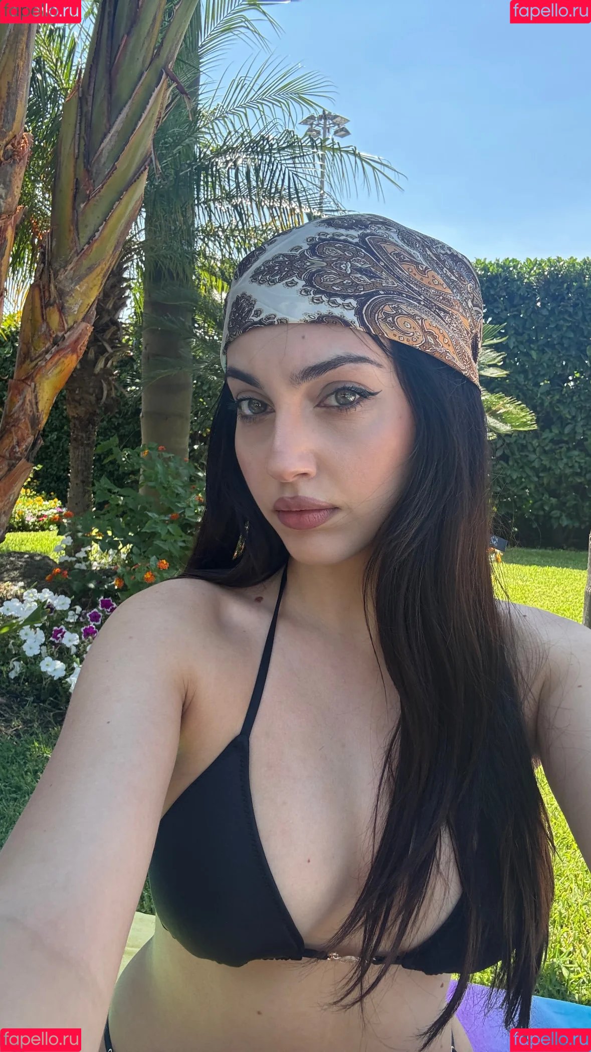 Mona Schon Onlyfans Photo Gallery 