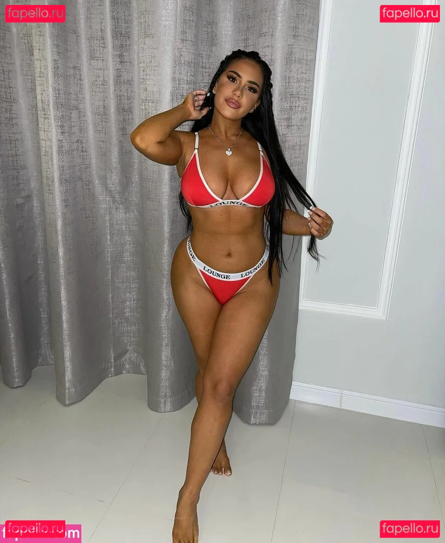 Milla Jasmine Onlyfans Photo Gallery 