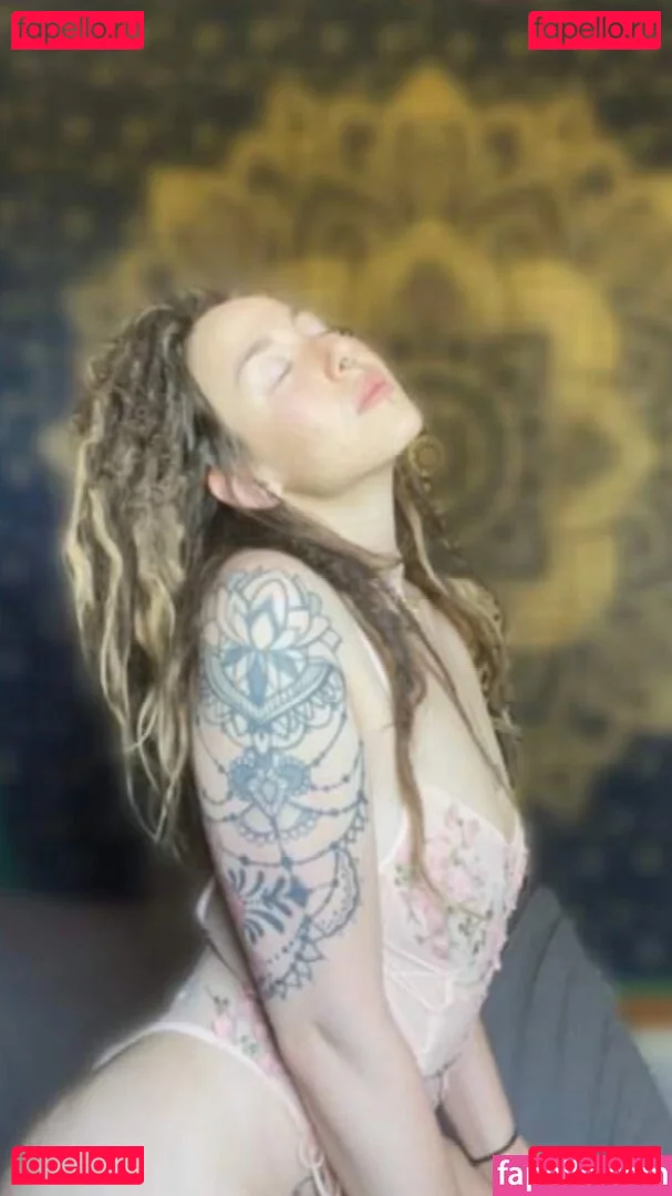 kodisagekhaoss Onlyfans Photo Gallery 