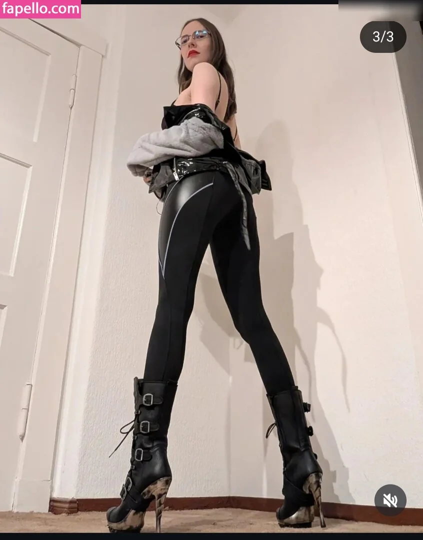 mrs-crazy Onlyfans Photo Gallery 