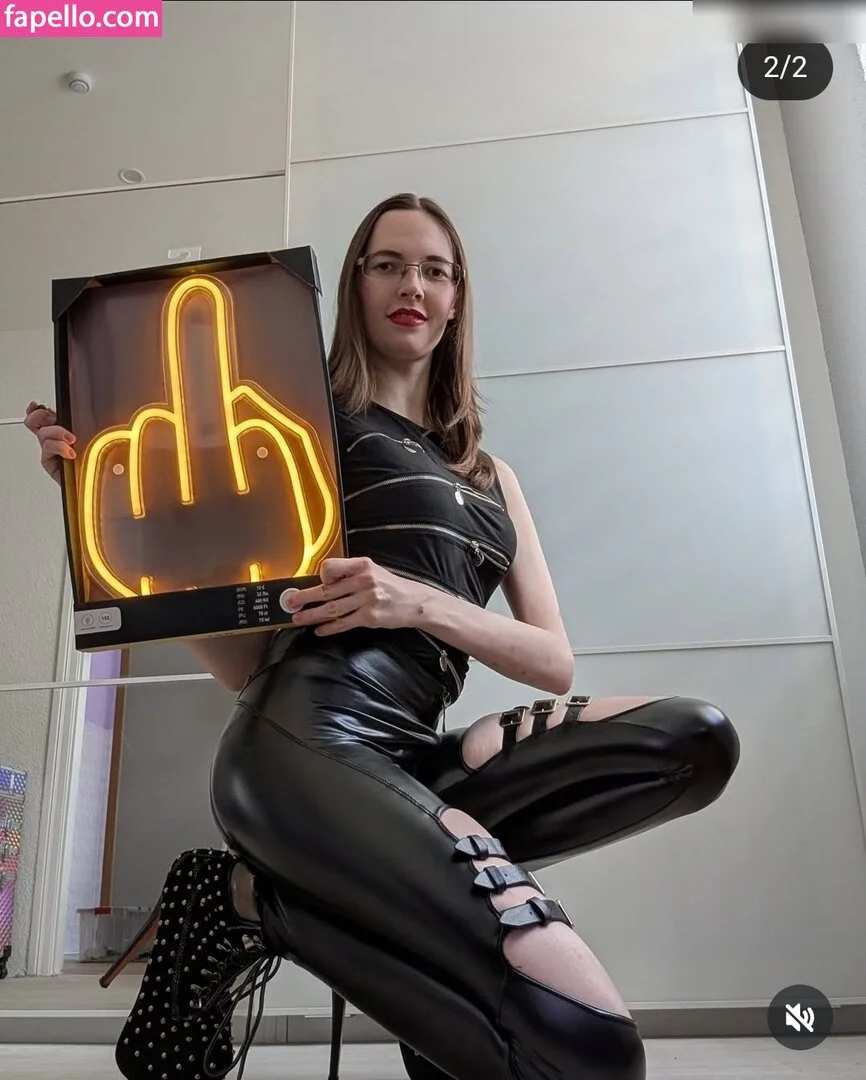 mrs-crazy Onlyfans Photo Gallery 