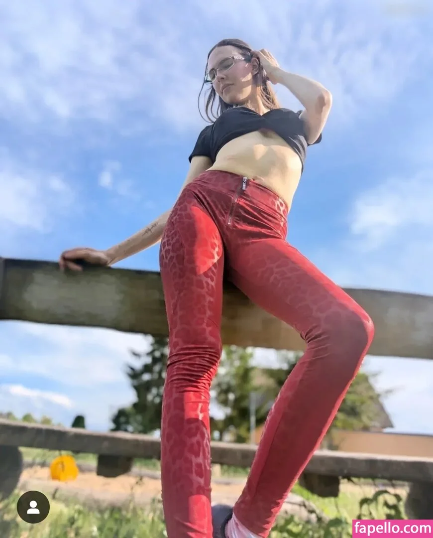 mrs-crazy Onlyfans Photo Gallery 