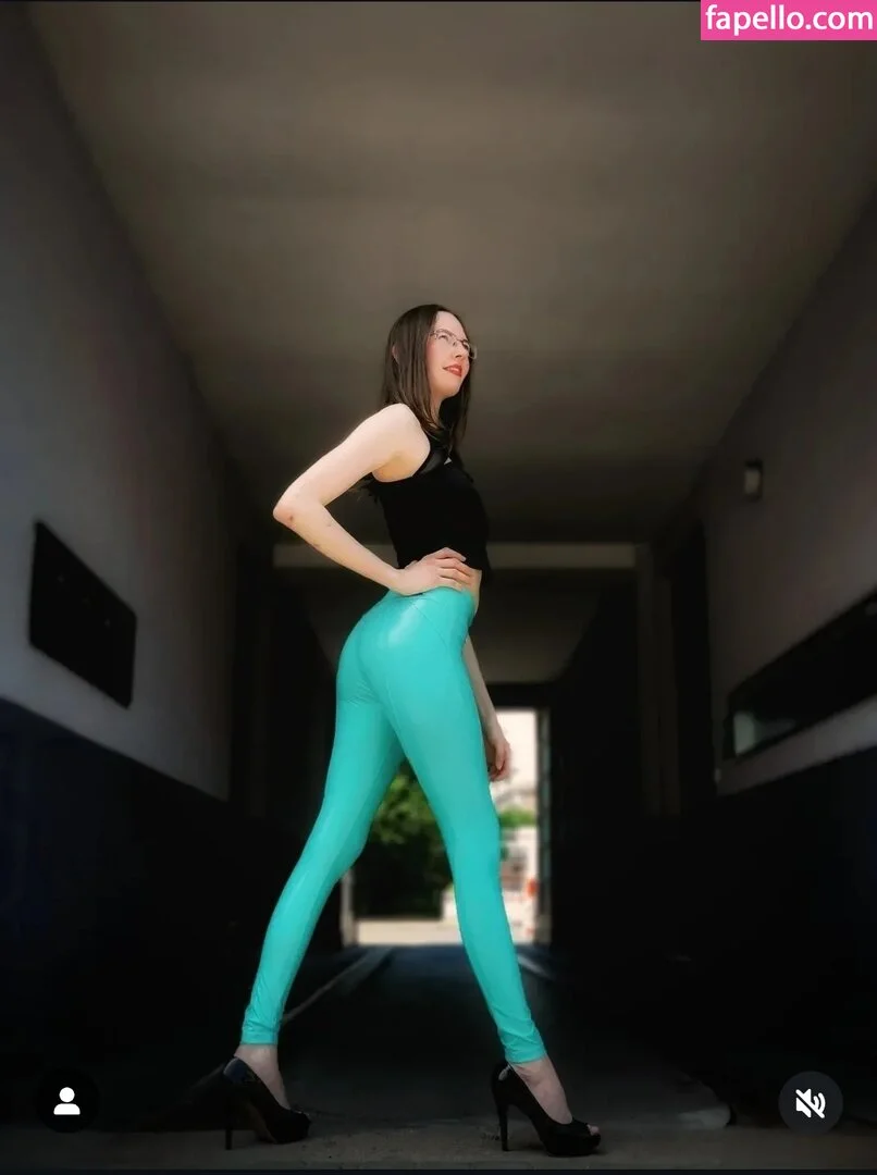 mrs-crazy Onlyfans Photo Gallery 