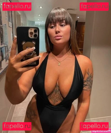 Beth Halsey Onlyfans Photo Gallery 