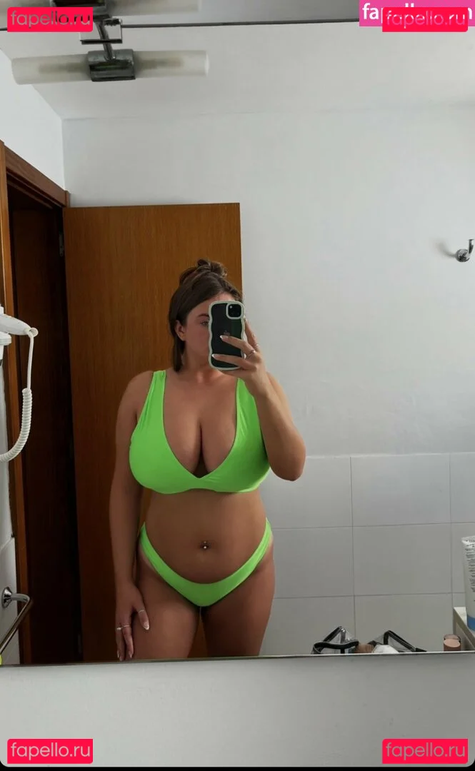 Bex McFadden Onlyfans Photo Gallery 