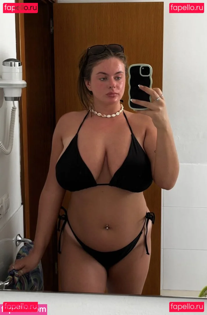 Bex McFadden Onlyfans Photo Gallery 