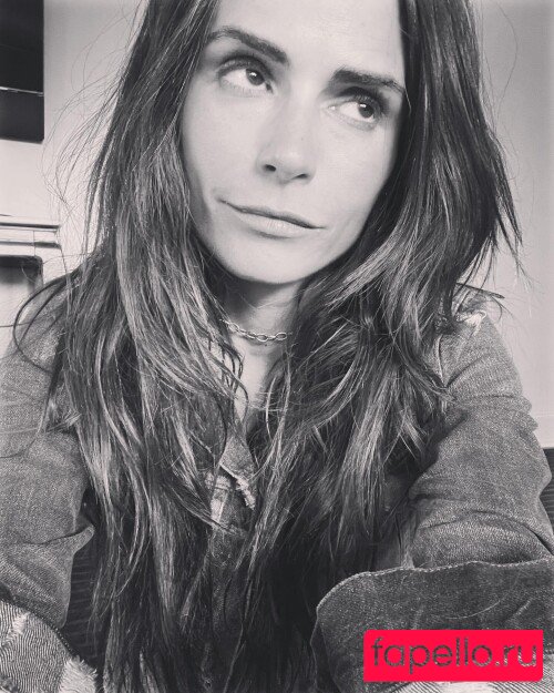 Jordana Brewster Onlyfans Photo Gallery 