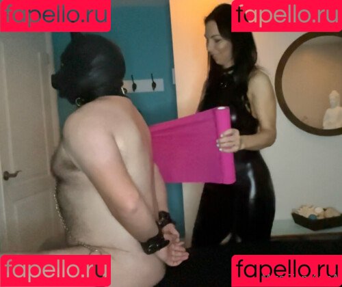 Misszenanna Onlyfans Photo Gallery 