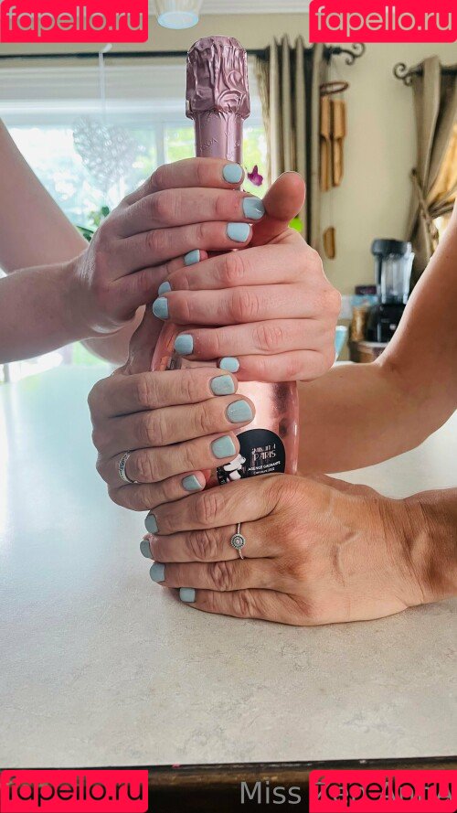 Misszenanna Onlyfans Photo Gallery 