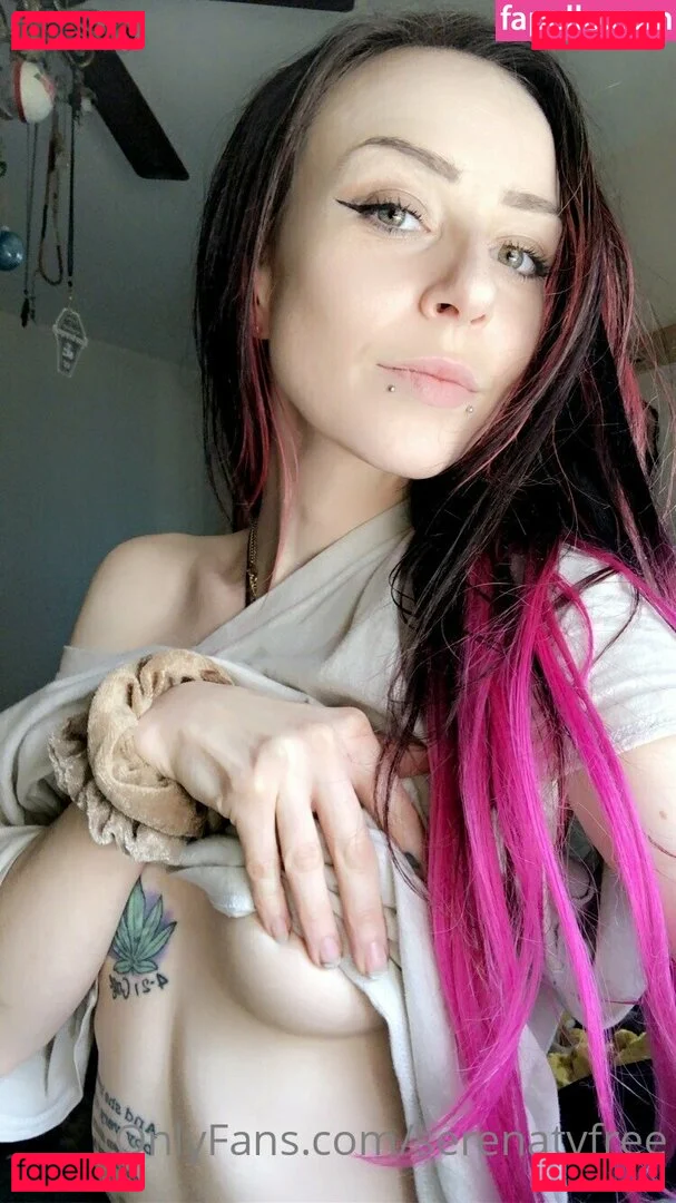 serenatvfree Onlyfans Photo Gallery 