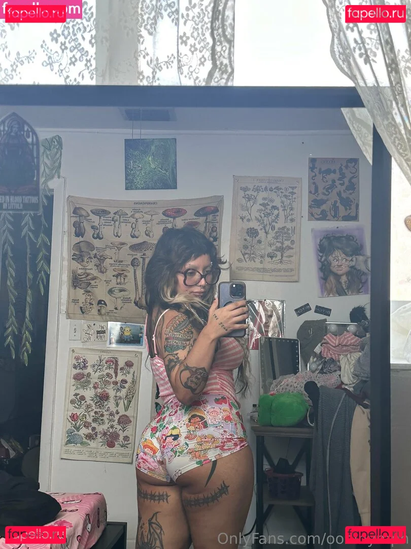 ooninymph Onlyfans Photo Gallery 