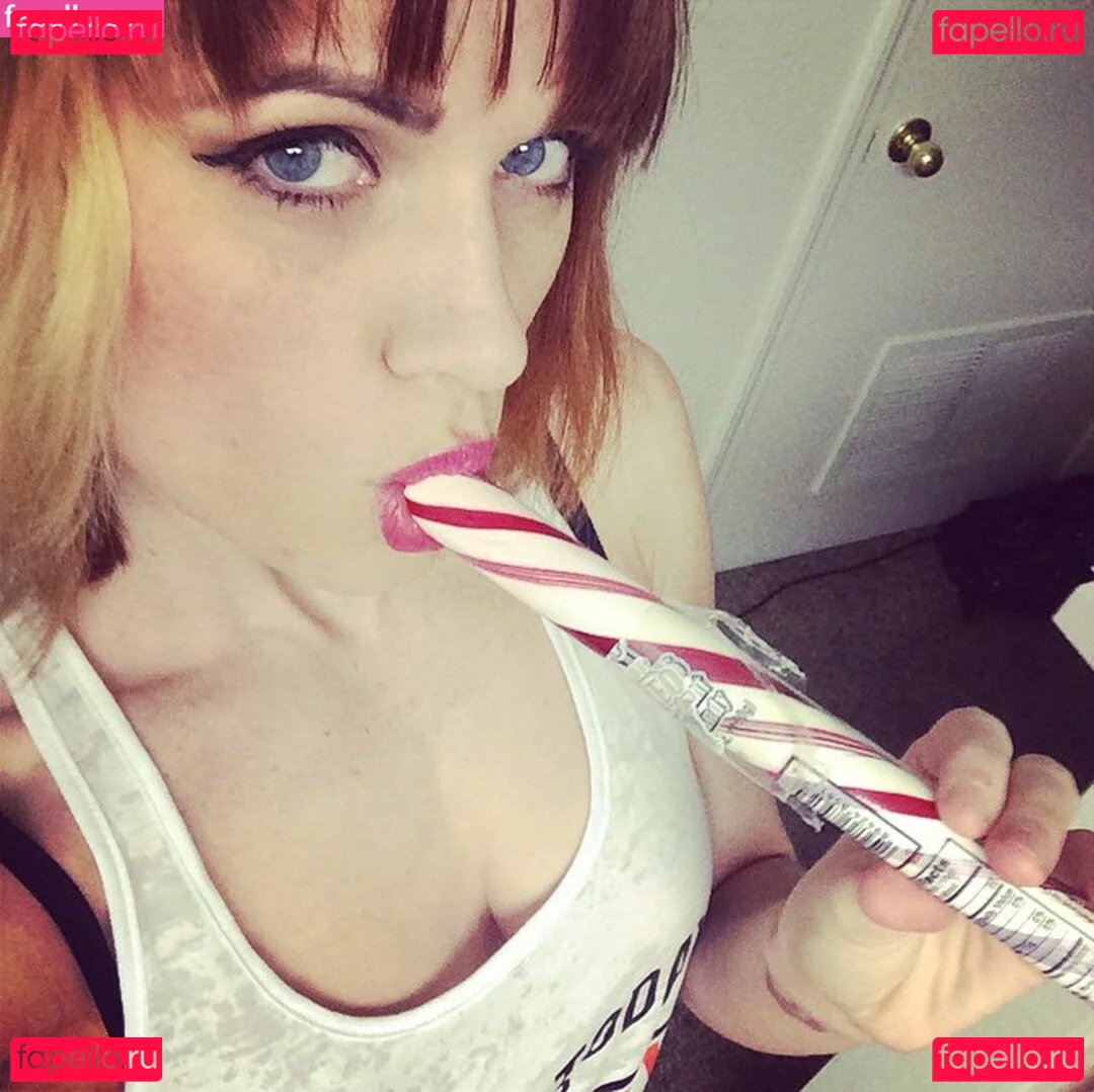 scxrlet64 Onlyfans Photo Gallery 