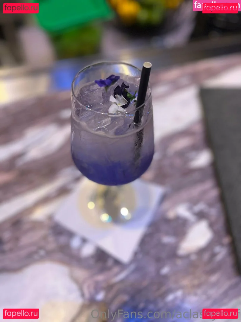 aclassymilf Onlyfans Photo Gallery 