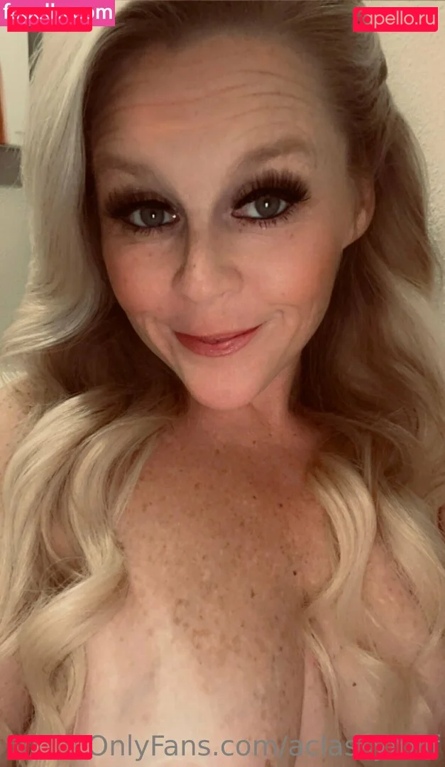 aclassymilf Onlyfans Photo Gallery 