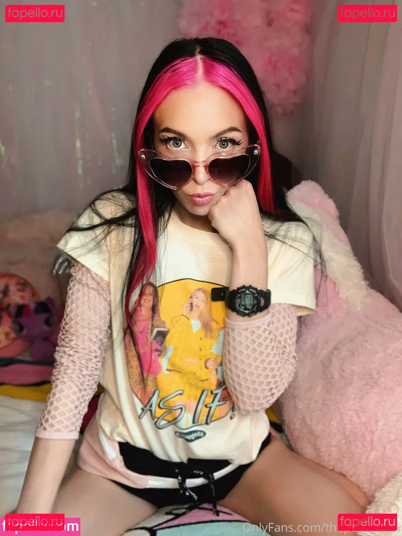 thepeepshow Onlyfans Photo Gallery 