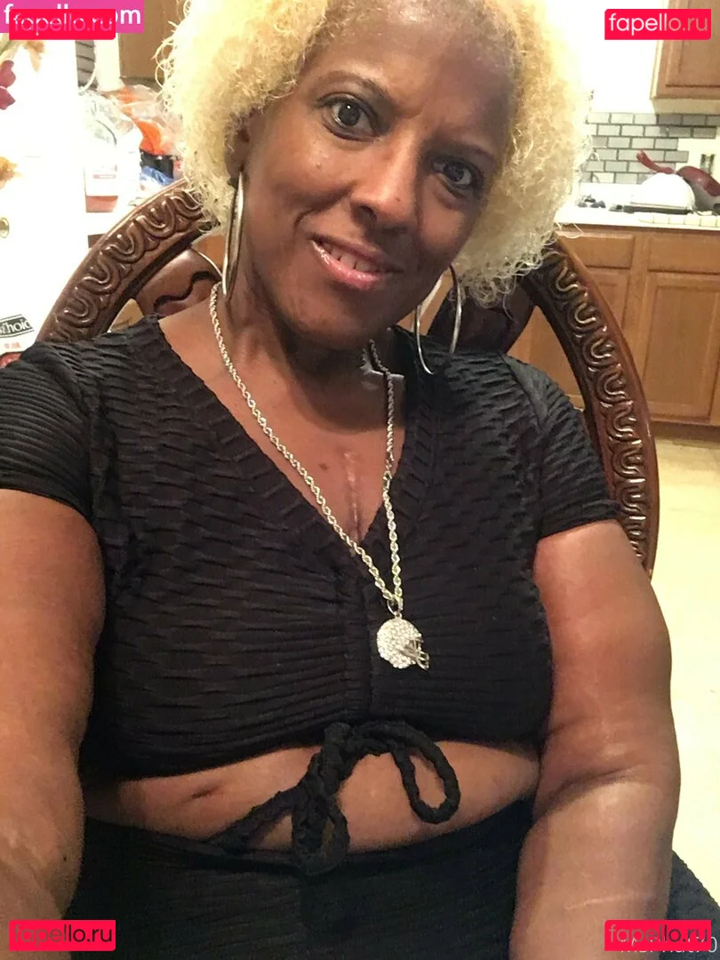 msphat70 Onlyfans Photo Gallery 