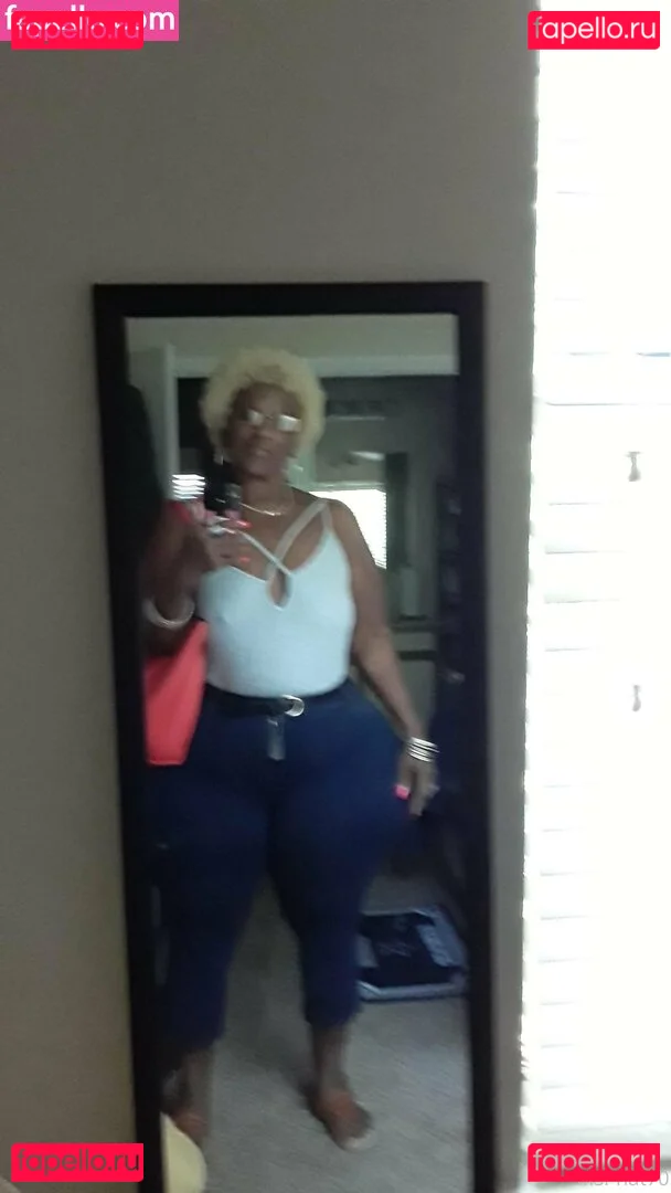 msphat70 Onlyfans Photo Gallery 