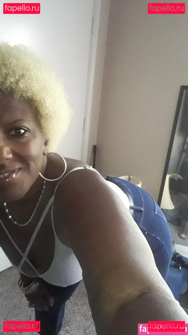 msphat70 Onlyfans Photo Gallery 