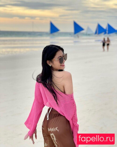 Caroline Lapena Onlyfans Photo Gallery 