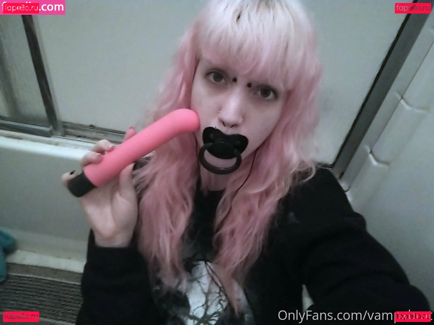 vampxbrat Onlyfans Photo Gallery 