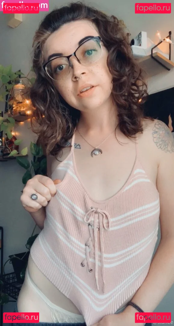 sidhee Onlyfans Photo Gallery 