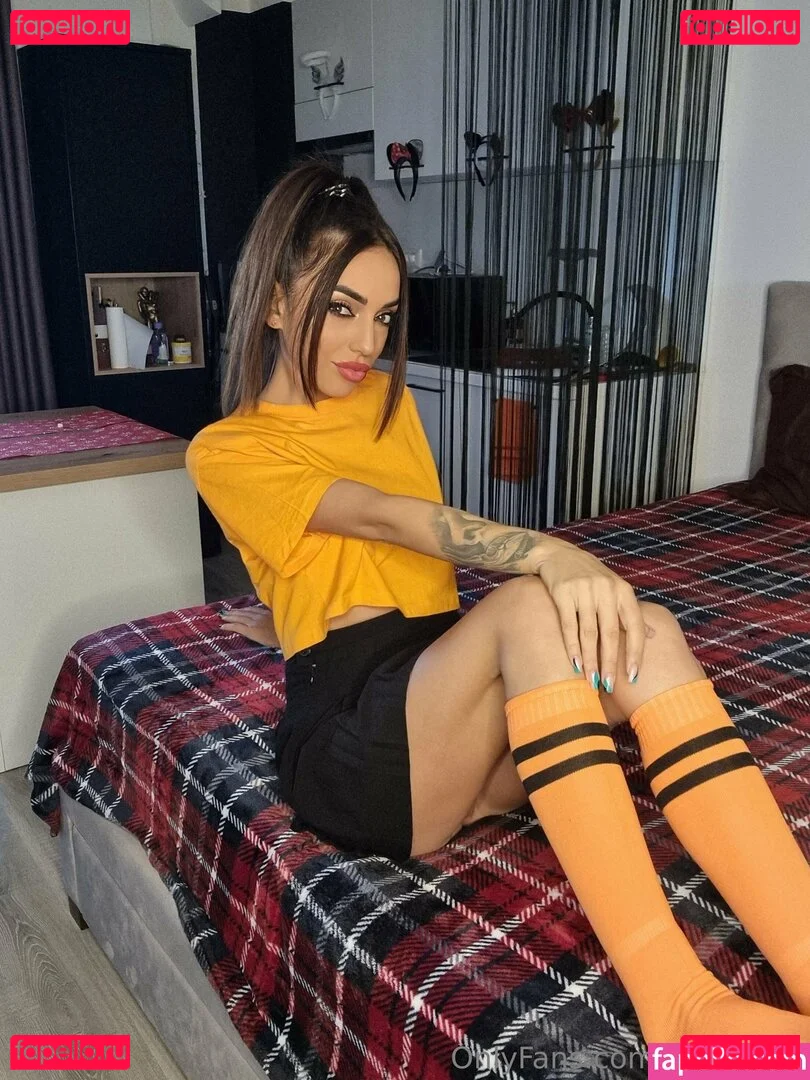 lorengrey Onlyfans Photo Gallery 