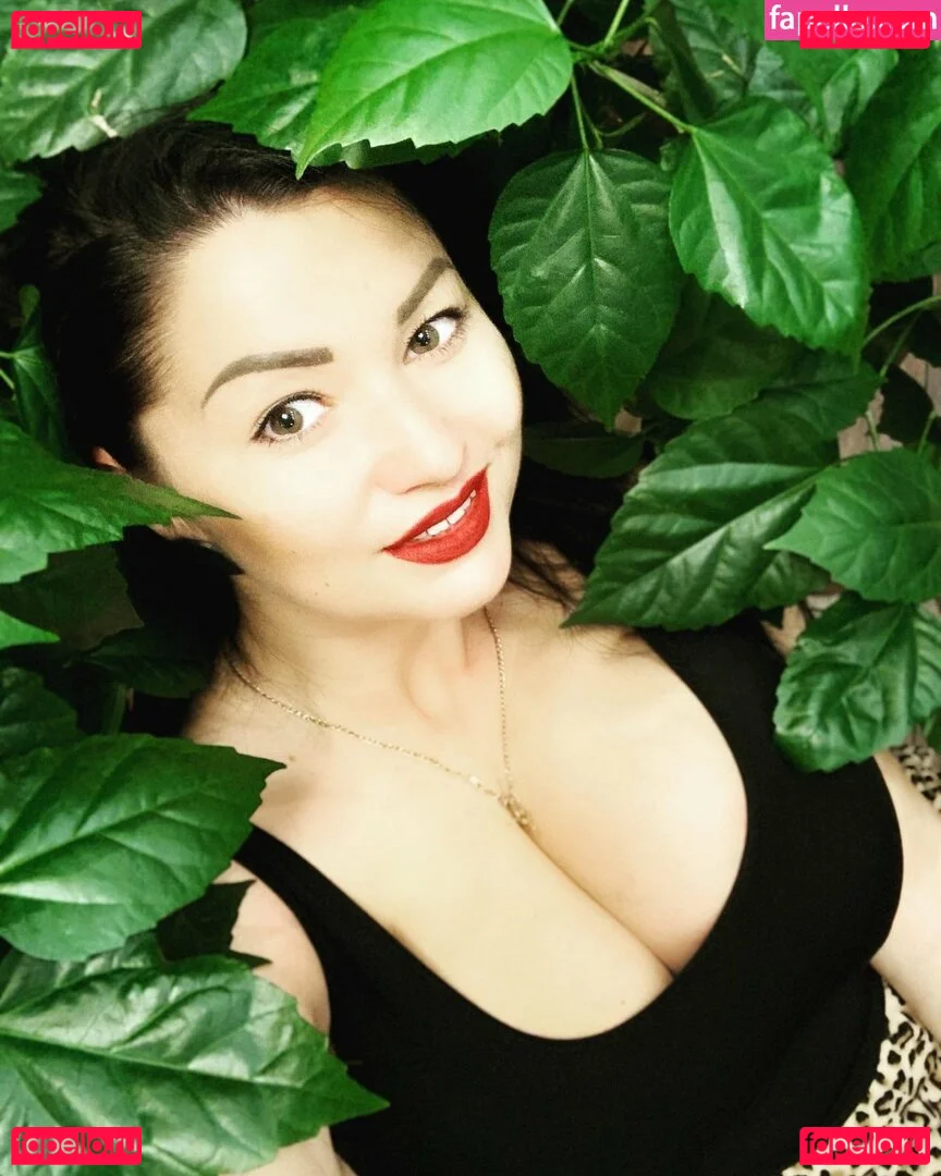 Irina P Onlyfans Photo Gallery 