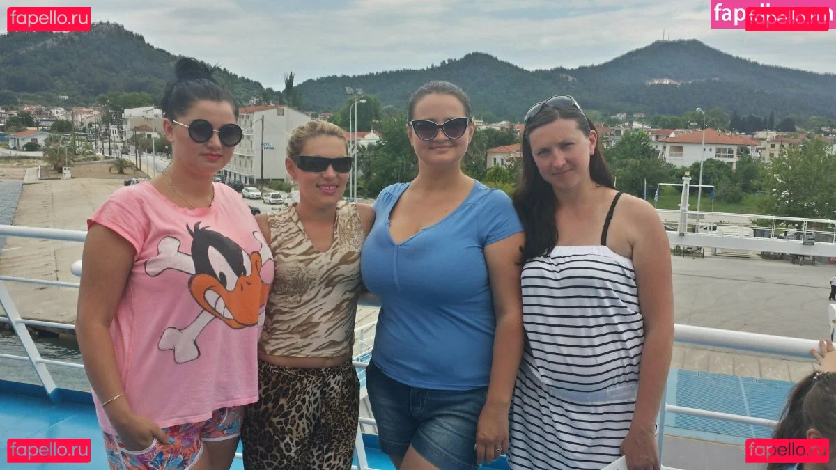 Irina P Onlyfans Photo Gallery 