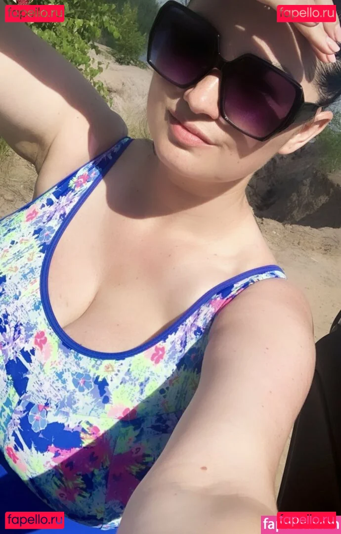 Irina P Onlyfans Photo Gallery 