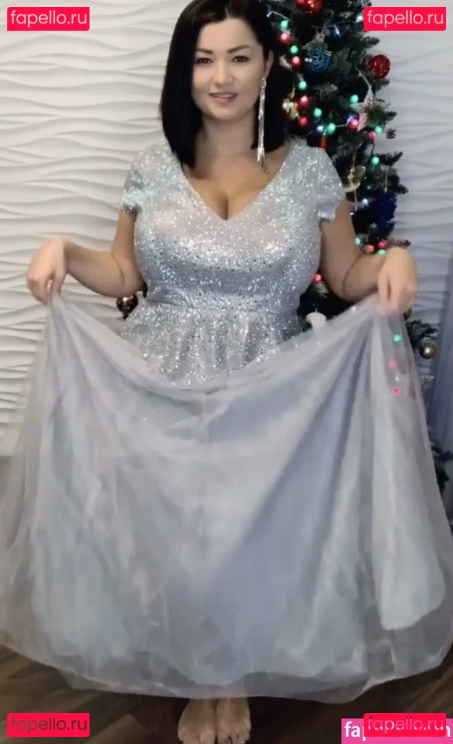 Irina P Onlyfans Photo Gallery 