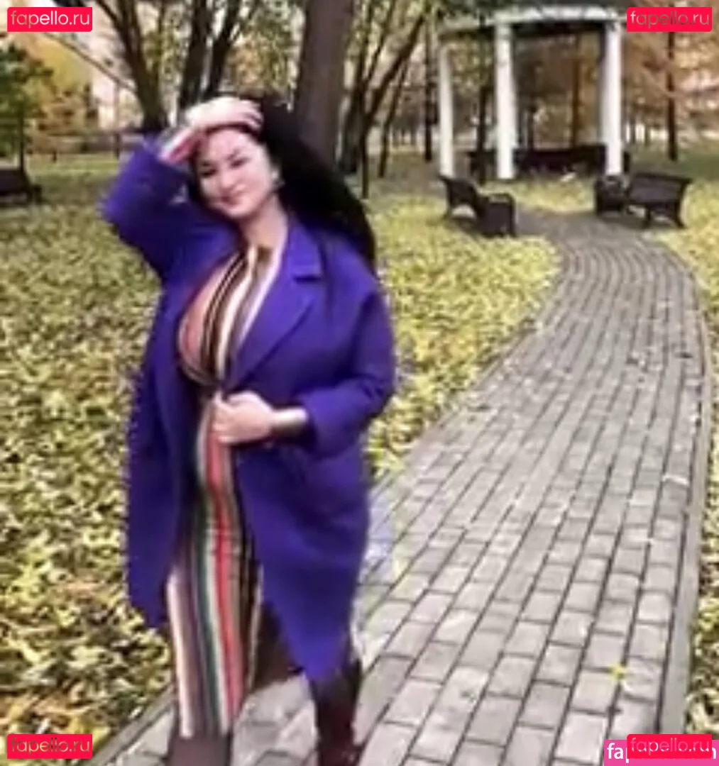 Irina P Onlyfans Photo Gallery 