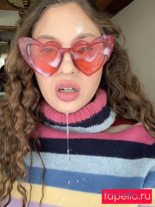 Anna Blossom Onlyfans Photo Gallery 