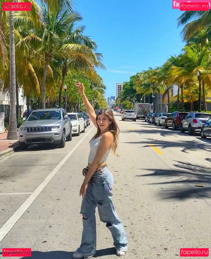 Malak Koura Onlyfans Photo Gallery 