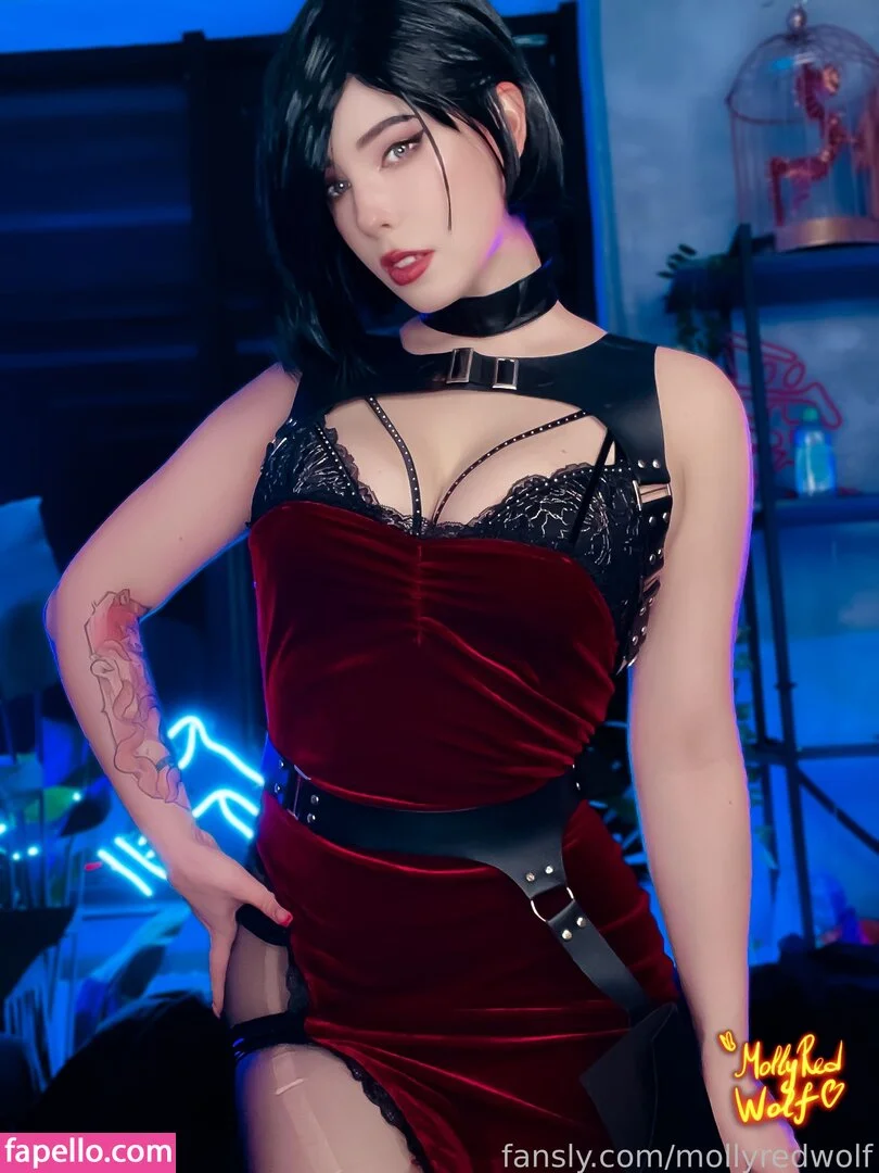 MollyRedWolf Onlyfans Photo Gallery 