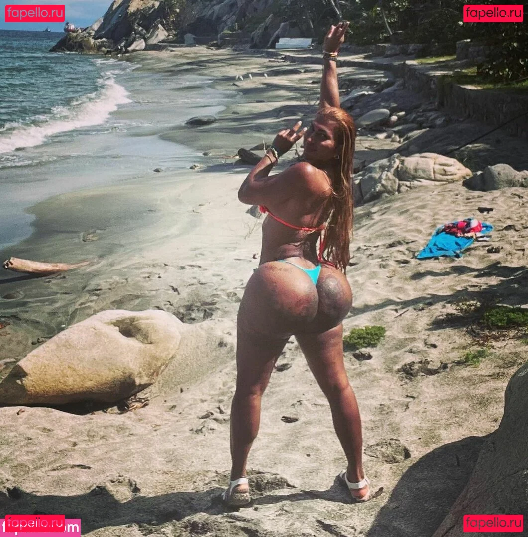 Sofia Madonaldo Onlyfans Photo Gallery 