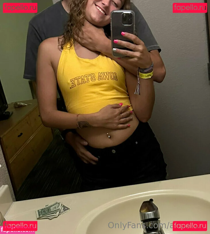 abs0727 Onlyfans Photo Gallery 