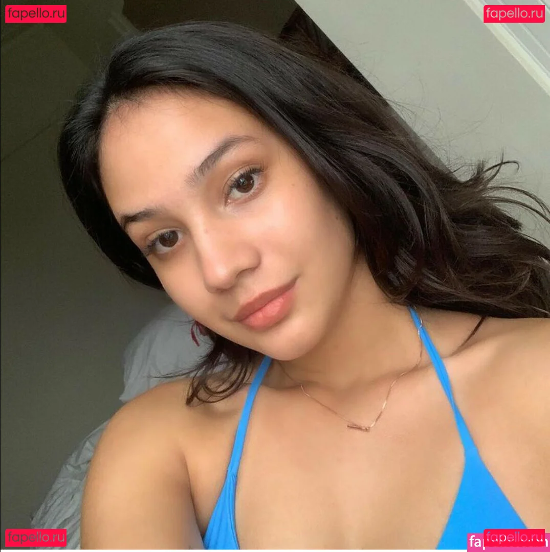 Sarah Holmes Onlyfans Photo Gallery 