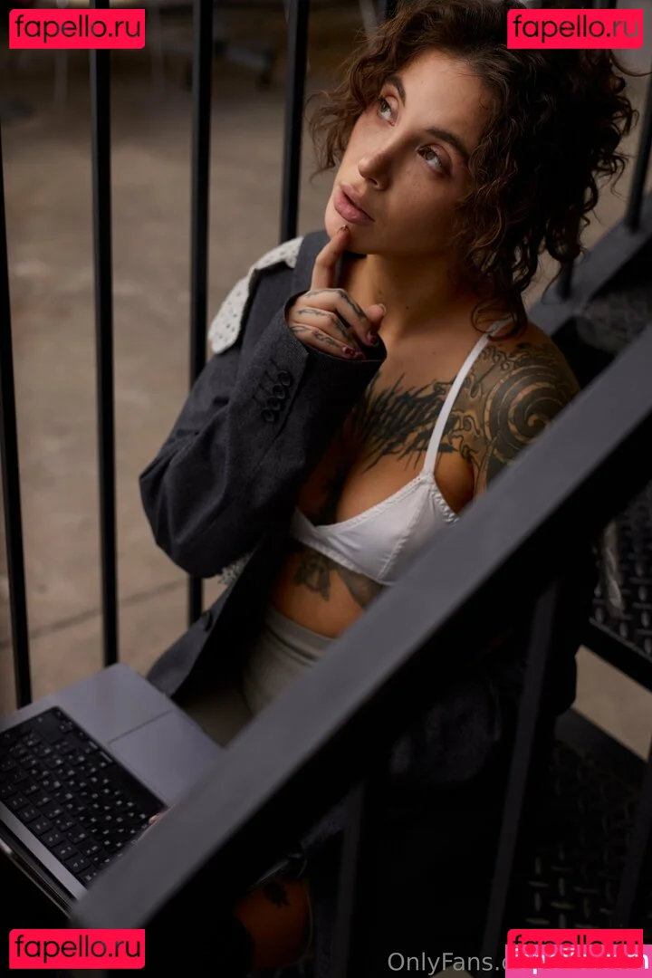 bribunn Onlyfans Photo Gallery 