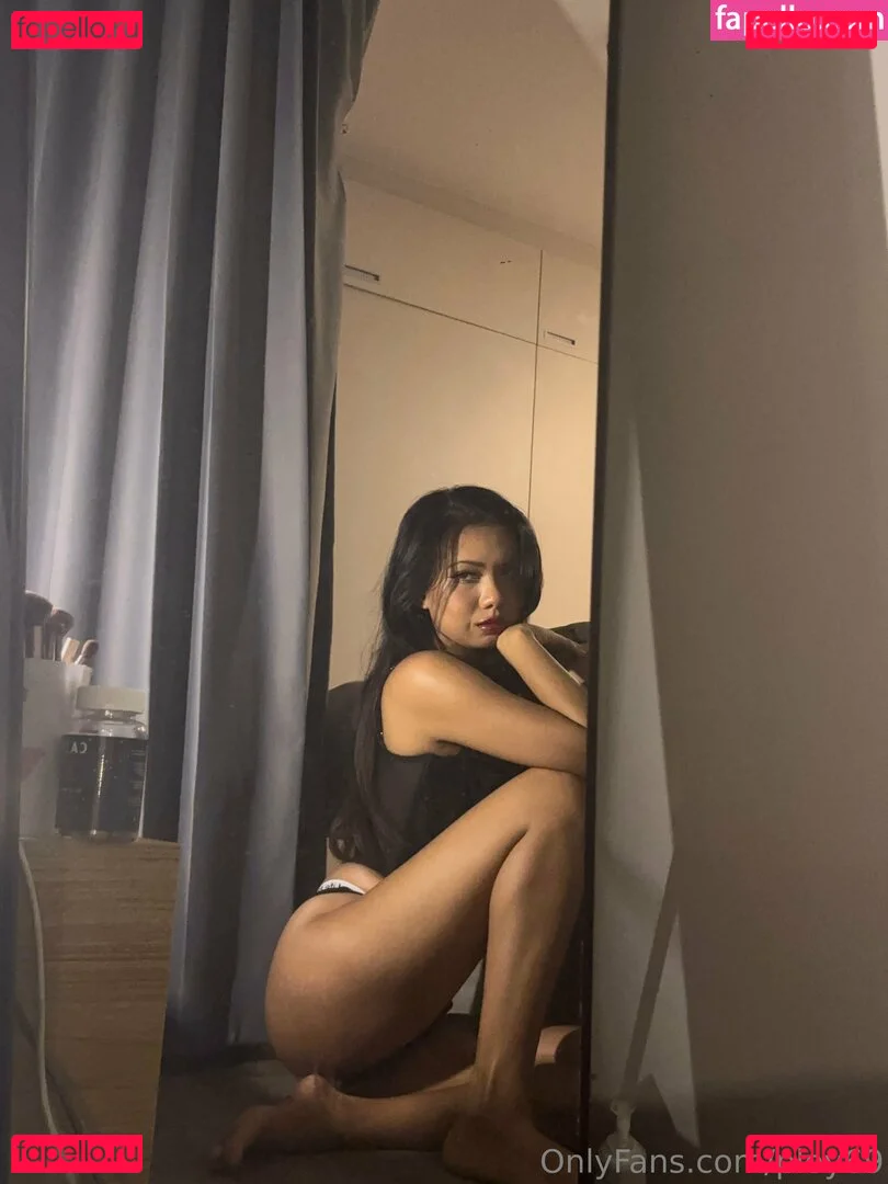 ploy69 Onlyfans Photo Gallery 