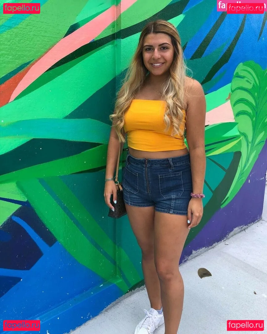 Christina Compitello Onlyfans Photo Gallery 