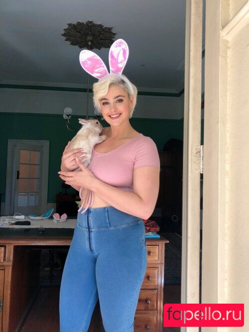 Betty Crocker Onlyfans Photo Gallery 