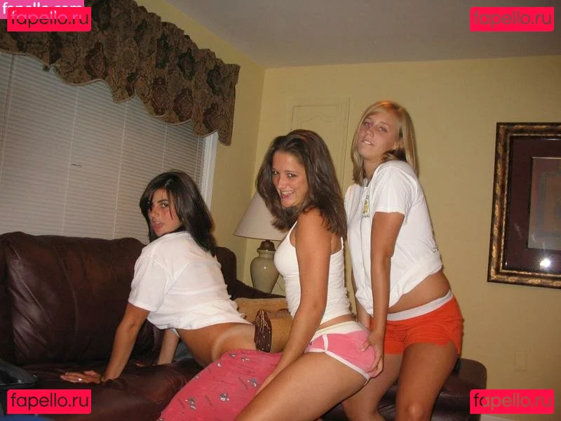 Amanda Wenk Onlyfans Photo Gallery 