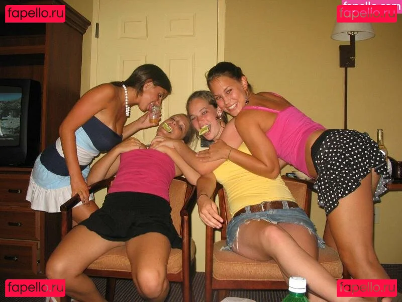 Amanda Wenk Onlyfans Photo Gallery 