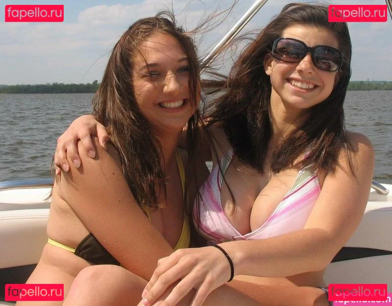 Amanda Wenk Onlyfans Photo Gallery 