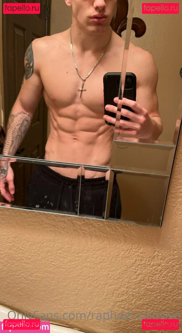 nocapraph Onlyfans Photo Gallery 